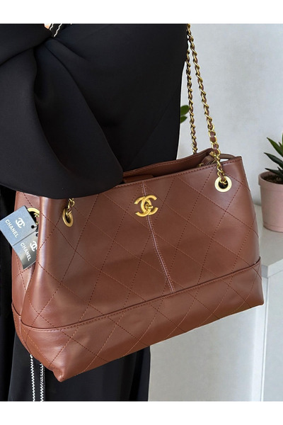 GGGG Shoulder bag with accessories