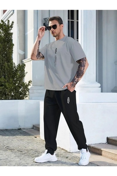 over head oh Men's Gray Vertical Printed Oversize T-shirt Jogger Set