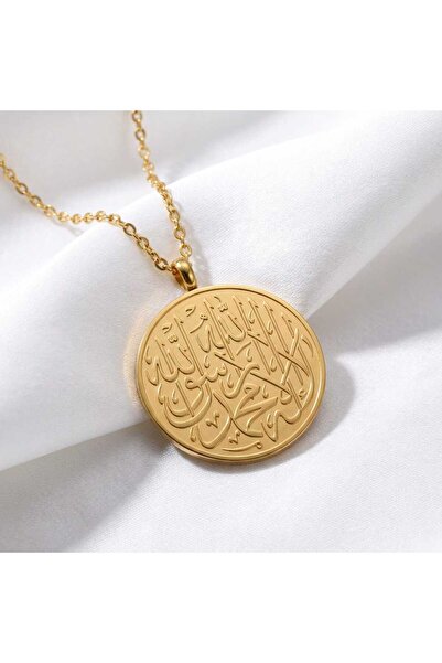 Fstyle An elegant Islamic gold necklace with a sophisticated Islamic design, perfect as a gift for loved ones and special occasions.