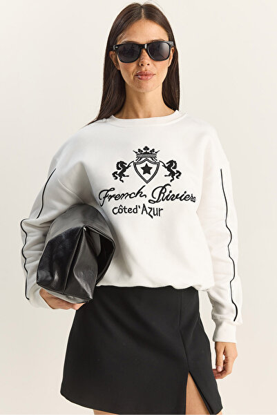 Bianco Lucci Women's Crew Neck Embroidered Three Thread Sha Fleece-Lined Weatshirt 60601049