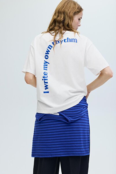 Pull & Bear Sezon dışı grafik baskılı t-shirt