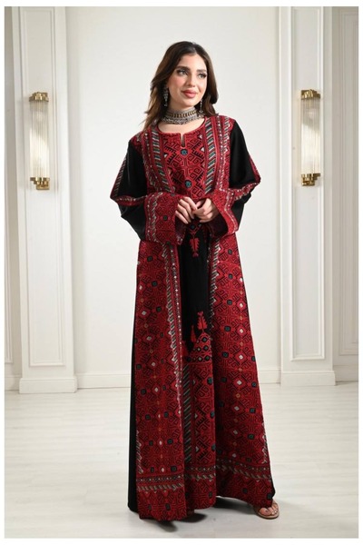 AFandina Luxurious embroidered jalabiya with a traditional style