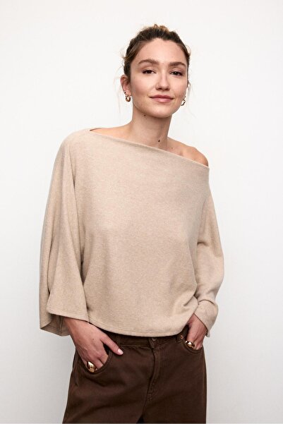 Stradivarius Boat neck cape top