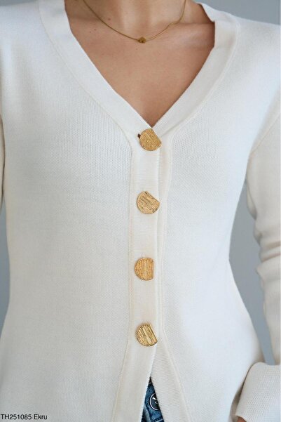 QUSTYLE Cream Buttoned Knitted Cardigan