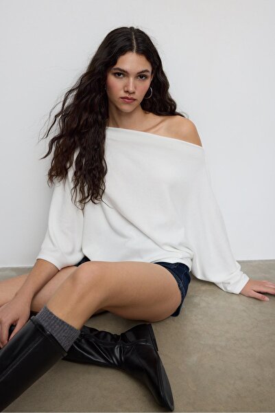 Stradivarius Boat neck cape top