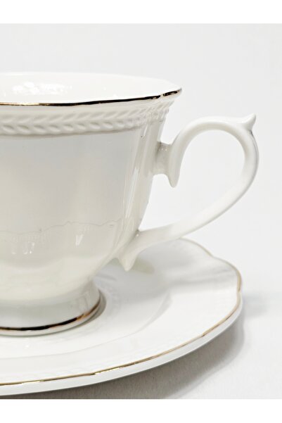 Casalina 2-piece set, cup and saucer, white ceramic with gold accents, 210 ml