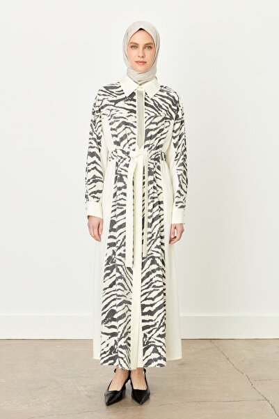 Nihan Önü Taşlı Jakarlı Elbise Ekru