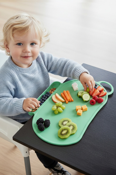 Stork NoSpill BLW Beslenme Matı – Kaymaz, Dökülmez, Silikon Bebek Yemek Servisi Katlanabilir & Taşınabilir