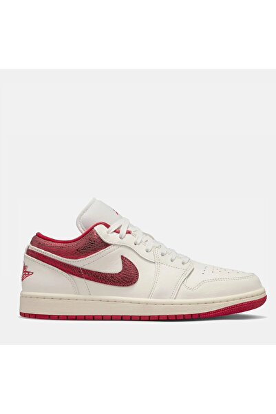 Nike Γυναικεία Αθλητικά Παπούτσια Air Jordan 1 Low SE