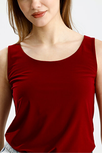 schlank Women's Burgundy Plain Zero Sleeve Pool Neck Sandy Fabric Blouse