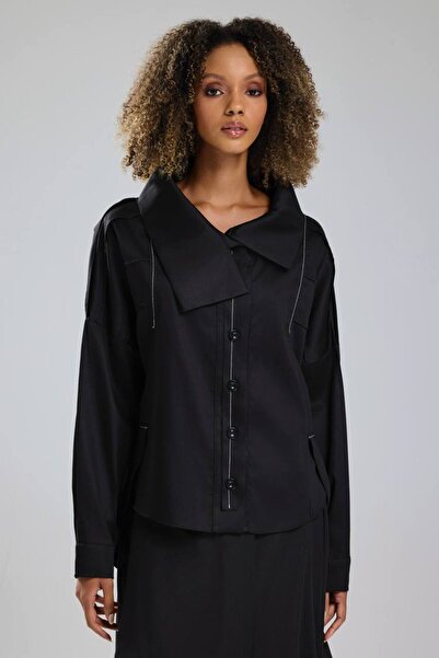 it's basic Tw3 Kadın Yarasa Kollu Nervür Detaylı Tasarım Gömlek