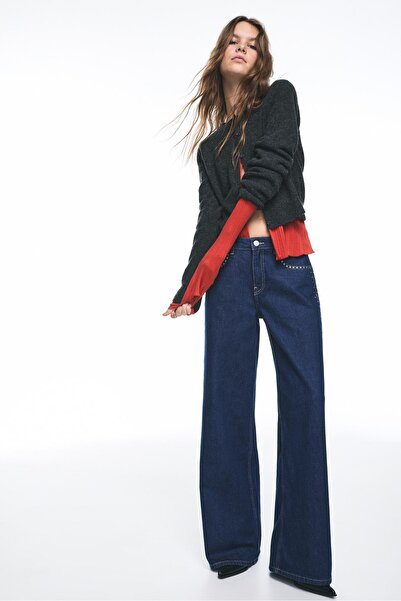 Pull & Bear Zımbalı geniş paça jean