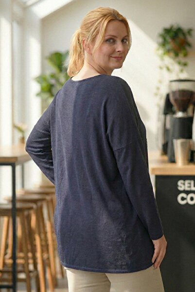 Chiccy Ιταλική μπλούζα μεγάλου μεγέθους σε μπλε ναυτικό χρώμα με μακρύ μανίκι με απλικέ αστέρια casual μαλακό πλεκτό πλεκτό 72 65