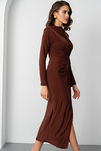 Lafaba Γυναικείο Καφέ Φόρεμα Μίντι με Λεπτομέρεια Αξεσουάρ