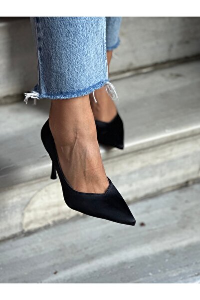 Atelierby DS Siyah Saten Kadın Şık İnce Topuk Stiletto