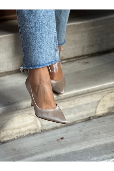 Atelierby DS Ten Saten Kadın Şık İnce Topuk Kadın Stiletto