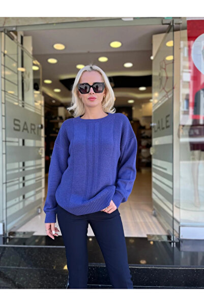 Unique Triko with a Low-Cut Back Detail