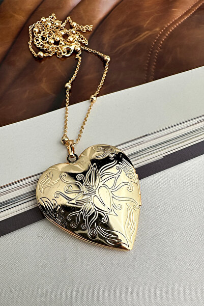 Modex Heart Patterned Openable Lid Pendant (68cm)