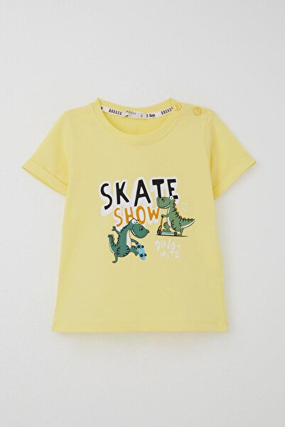 Breeze Boy's Shorts Set Dinosaur Performing Roller Skating Printed 1-4 Years Old, Yellow