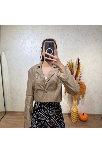 sunademirelfashion Short Leather Jacket Beige