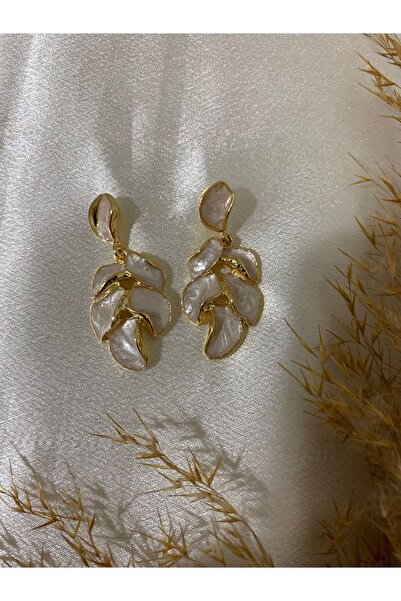 BIJUTERI Pearlescent Leaf Model Earrings
