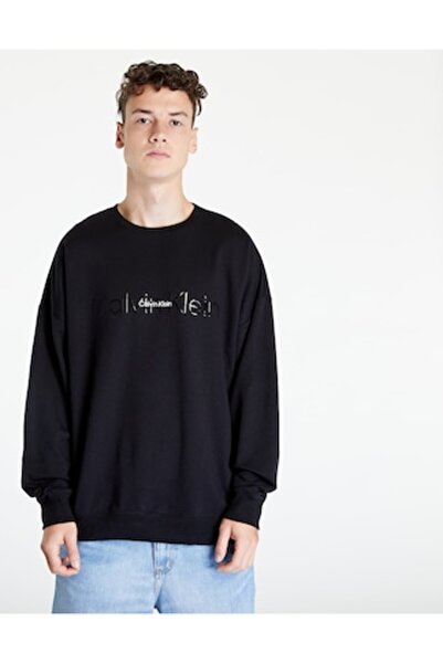 Calvin Klein Men's Oversize Sweatshirt, Black, M