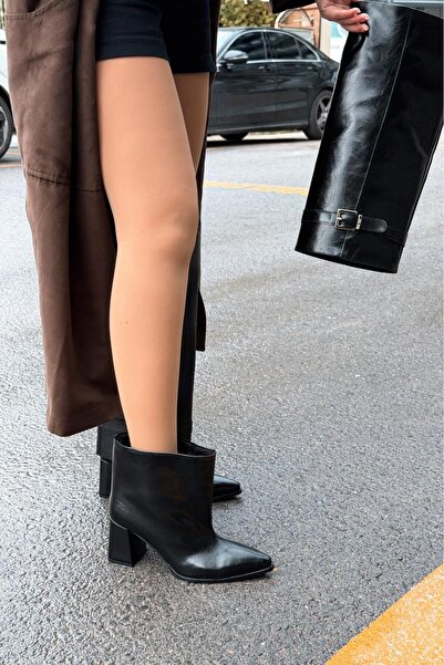 I Love Shoes Lorimax Women's Slip-On Boots Black Shiny Leather