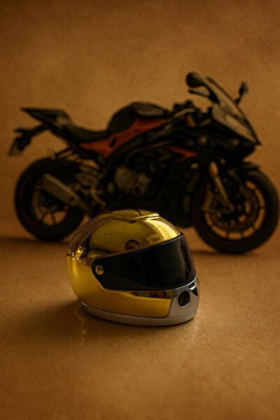 Hunter Altın Renk Kask Tasarımlı Gazlı Çakmak – Motorcu Temalı Metal Masaüstü Çakmak