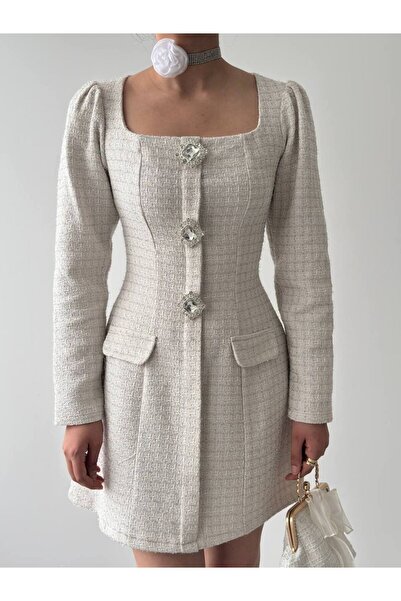 Julidress decolteu pătrat Rochie din tweed premium, mini dimensiune, cu broșă cu sclipici și broderie cu pietre