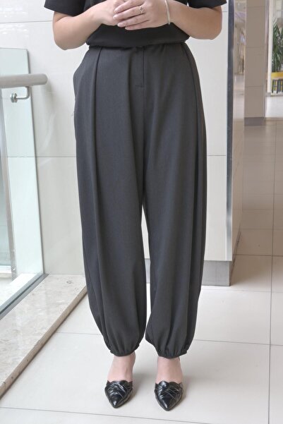 Ghisa Pleated Loose Pants with Elasticated Cuffs