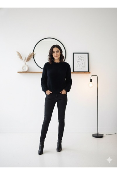 Quen Women's Knitwear