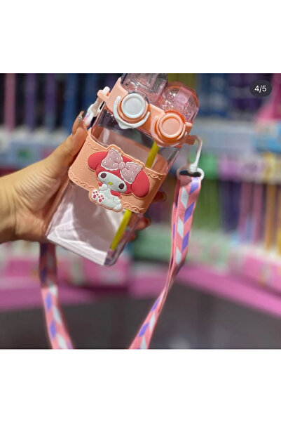 Generic The image is of a 580ml water bottle featuring popular cartoon characters with stickers.