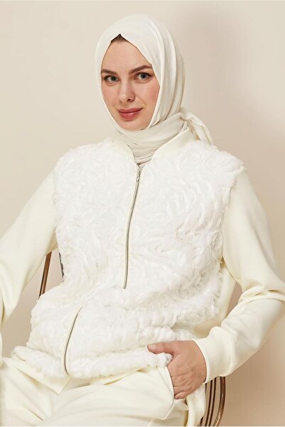 Alvina Pants and Fur Detail Suit 46096