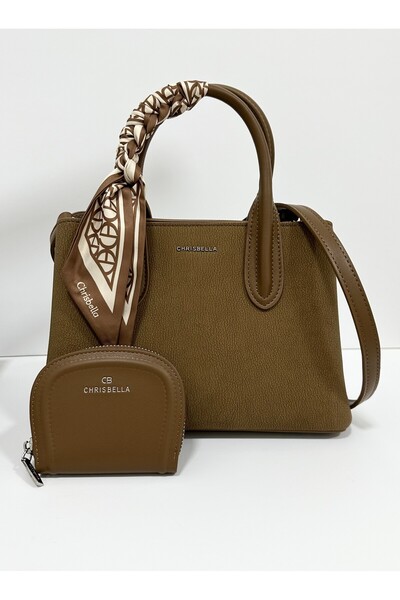 Chrisbella Handbag with detachable Straps and Wallet (L26x W11 xH18 cm) colour: Camel Brown