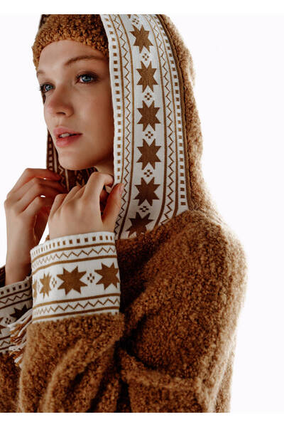 Knitss Alpaca Blend Star Patterned Hooded Knitwear