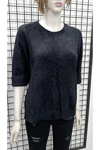 WIENELLA Bearded Textured Crew Neck Sweater