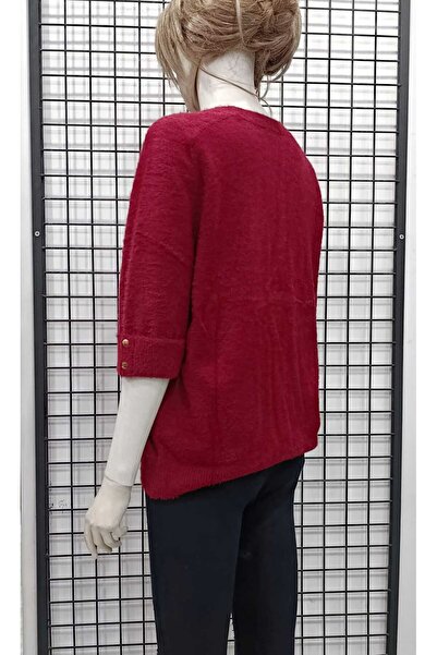 WIENELLA Bearded Textured Crew Neck Sweater