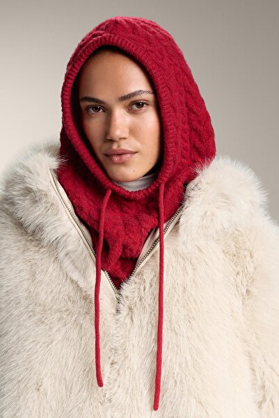 Oysho Aran örgülü balaklava