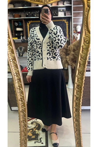 HUMEYRA Leopard Detailed Cardigan