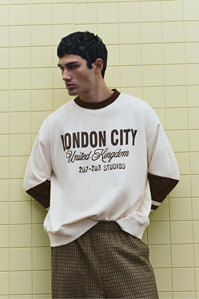 Pull & Bear London City graphic sweatshirt