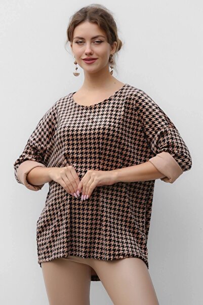 della moor Italian Beige Houndstooth Pattern Wide Fit O Oversized Velvet Blouse