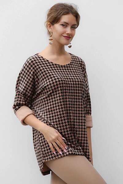 della moor Italian Beige Houndstooth Pattern Wide Fit O Oversized Velvet Blouse