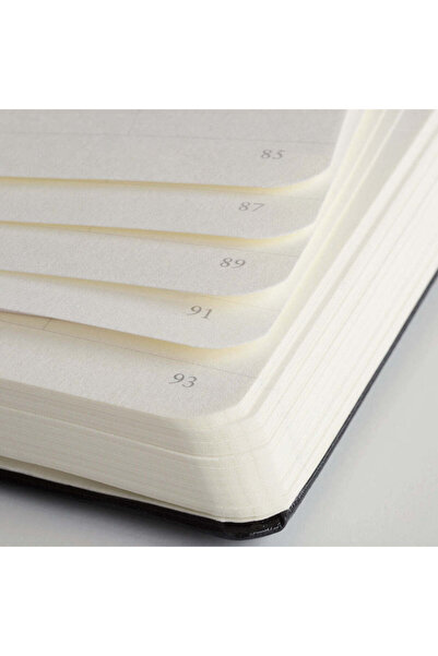 Leuchtturm1917 Leuchtturm 1917 A5 Notebook (Math/Grid) - Berry, 251 pages