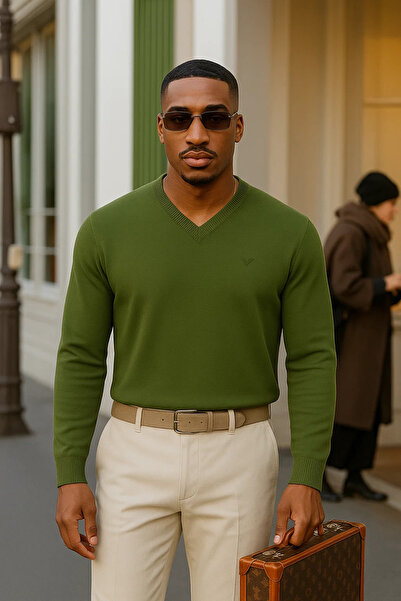 Maccali Men's Trend Casual Loose Long Sleeve V-Neck Khaki Sweater