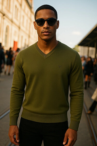 Maccali Men's Premium Comfort Casual Long Sleeve V-Neck Khaki Sweater