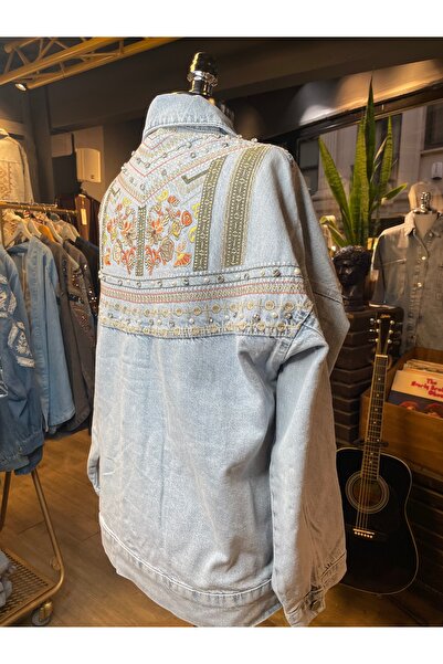 Dadali Women's Stone Embroidered Embroidered Long Sleeve Cotton Denim Jacket
