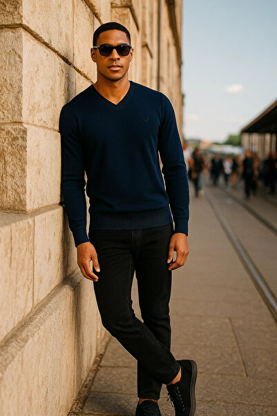 Maccali Men's Premium Comfort Casual Long Sleeve V-Neck Navy Blue Sweater