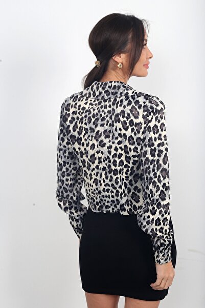 By Saygı Γυναικείο κοντό σατέν πουκάμισο με μακρυμάνικο μοτίβο λεοπάρ με μεταλλικά κουμπιά στο μπροστινό μέρος