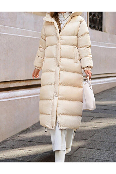 Sheya Shein jacket, beige