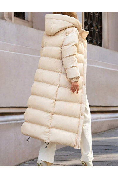 Sheya Shein jacket, beige